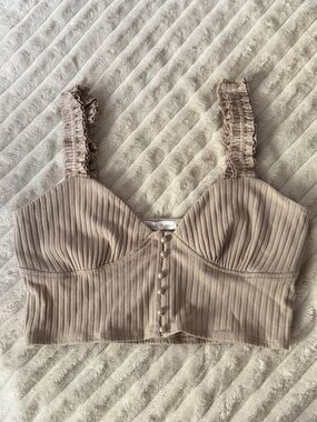 Ribbed Ruffle-Strap Crop Tank Top in Taupe